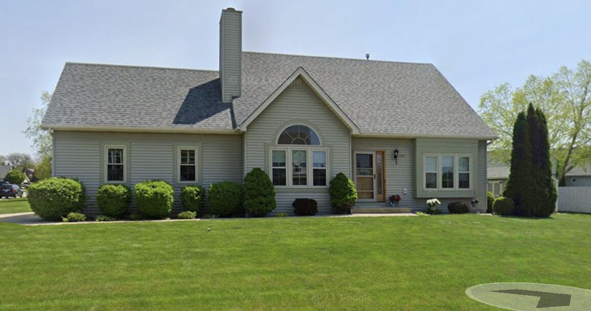 1543 Raintree Ln, Mount Pleasant, WI 53406