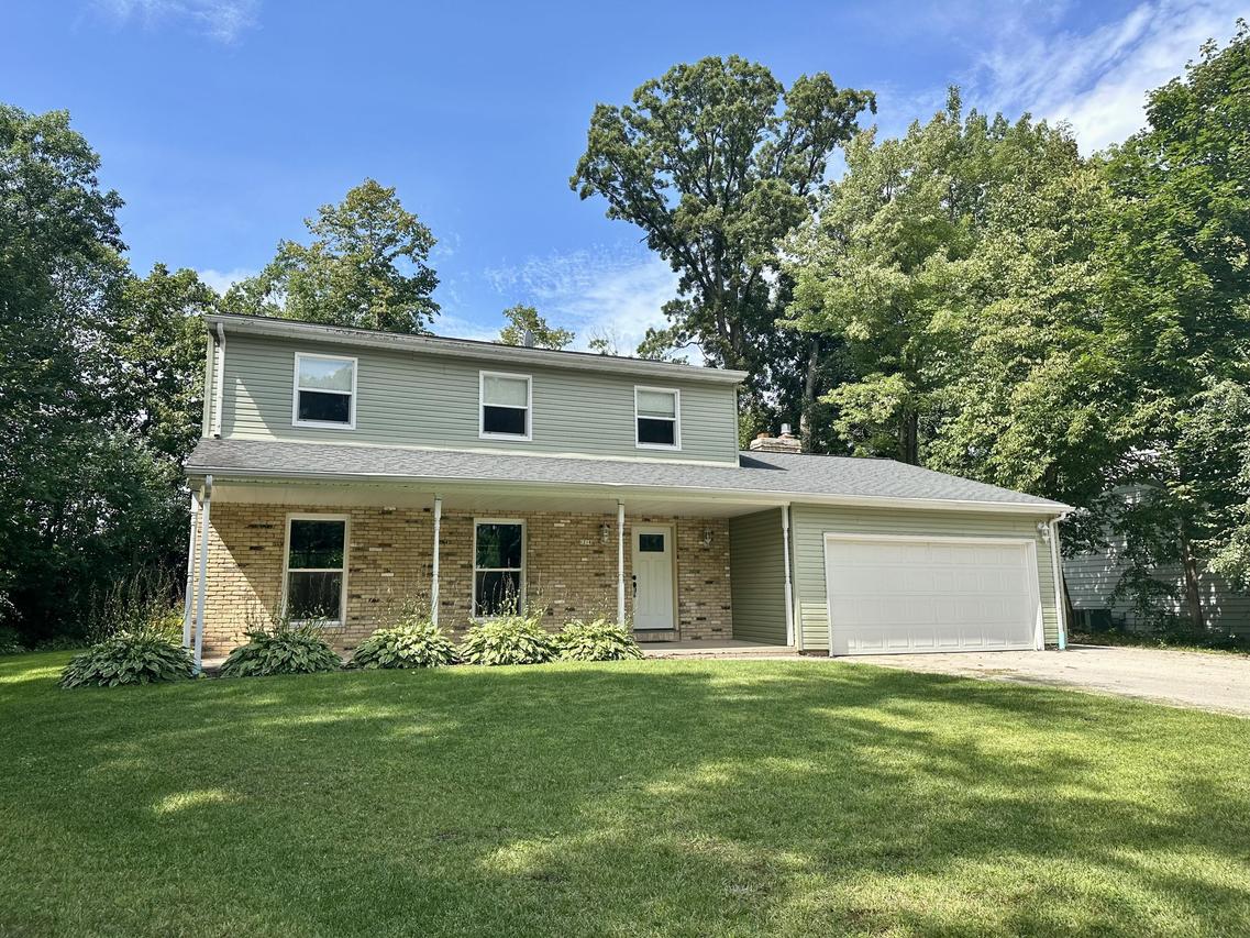 1218 Westwood Ln, Manitowoc, WI 54220