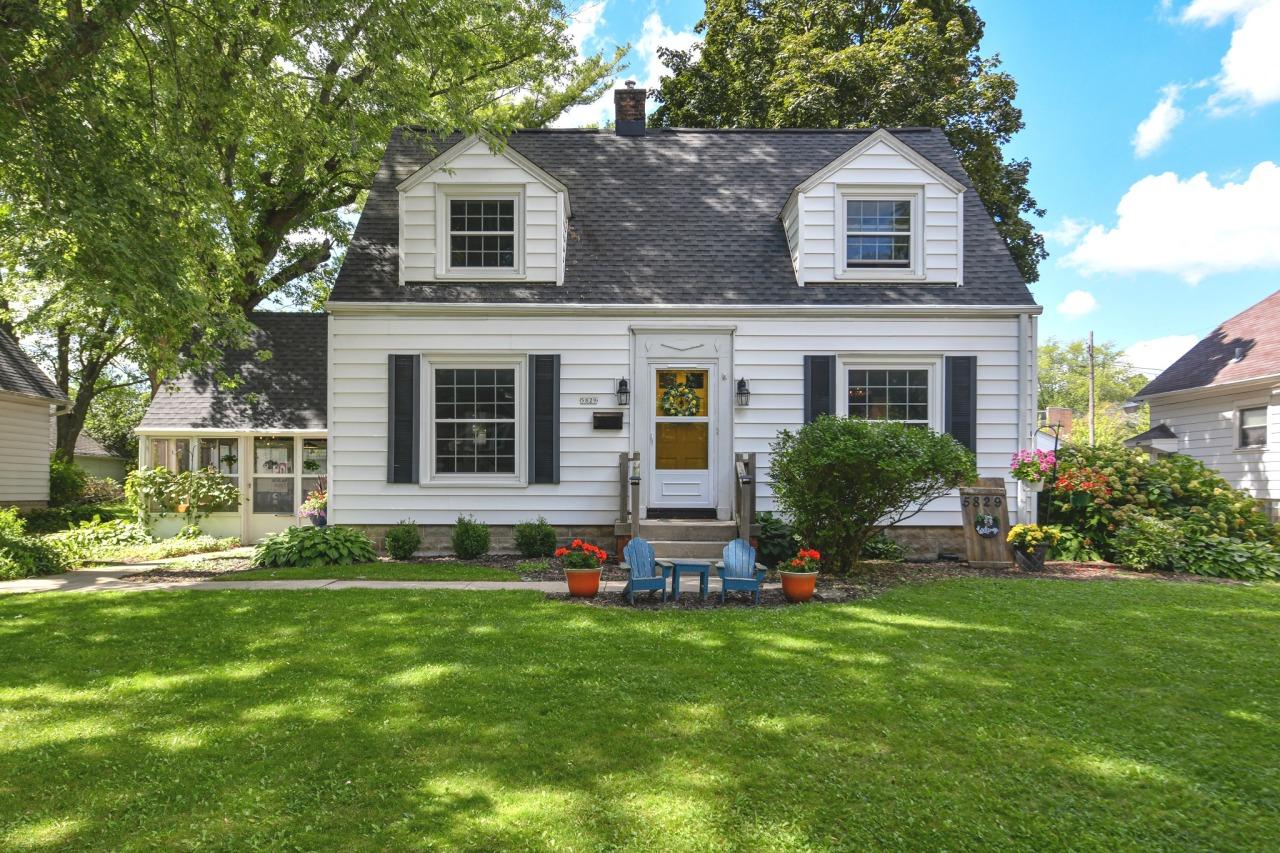 5829 S 112th St, Hales Corners, WI 53130