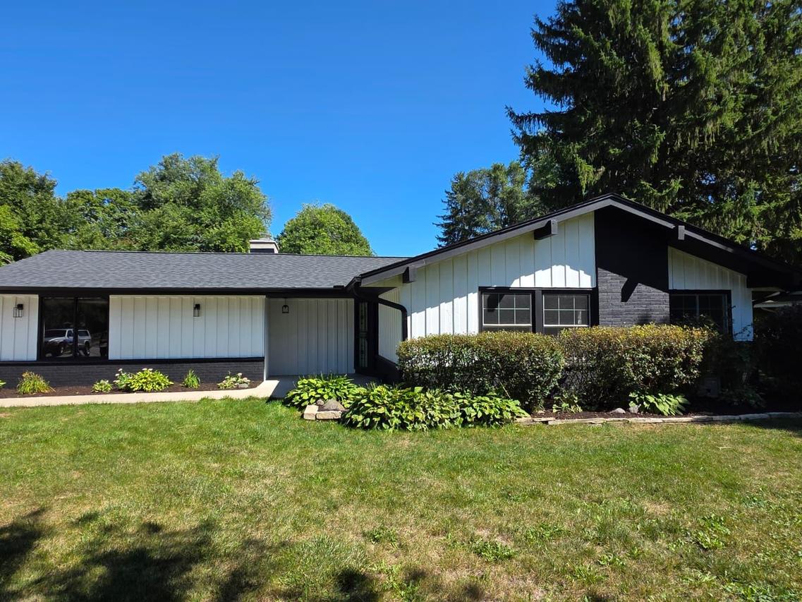 9150 N 60th St, Brown Deer, WI 53223