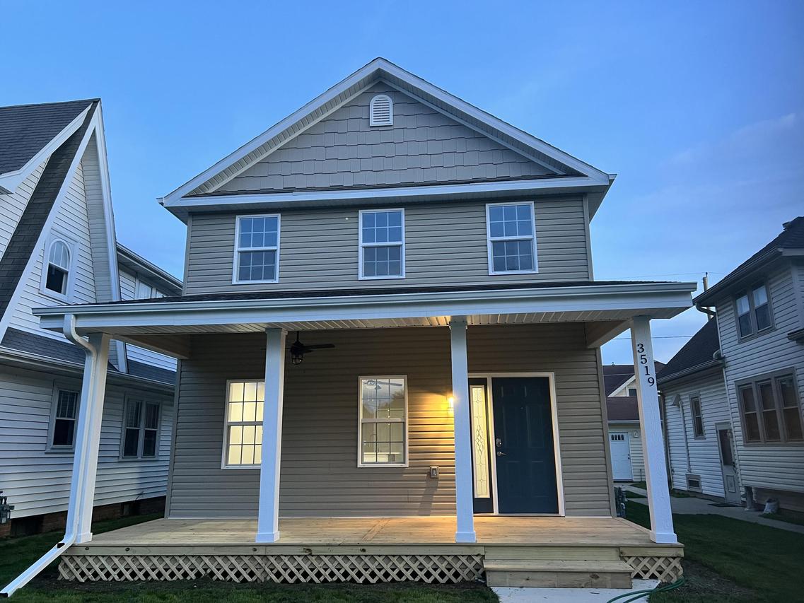 3519 Wright Ave, Racine, WI 53405