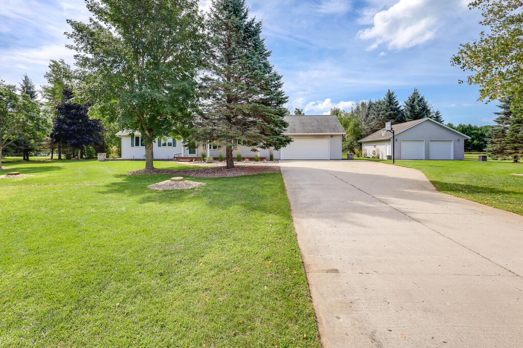 301 Freedom Ct, Mishicot, WI 54228