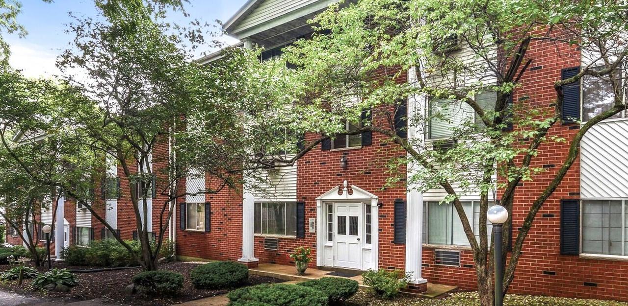 1321 W Main St #310, Lake Geneva, WI 53147
