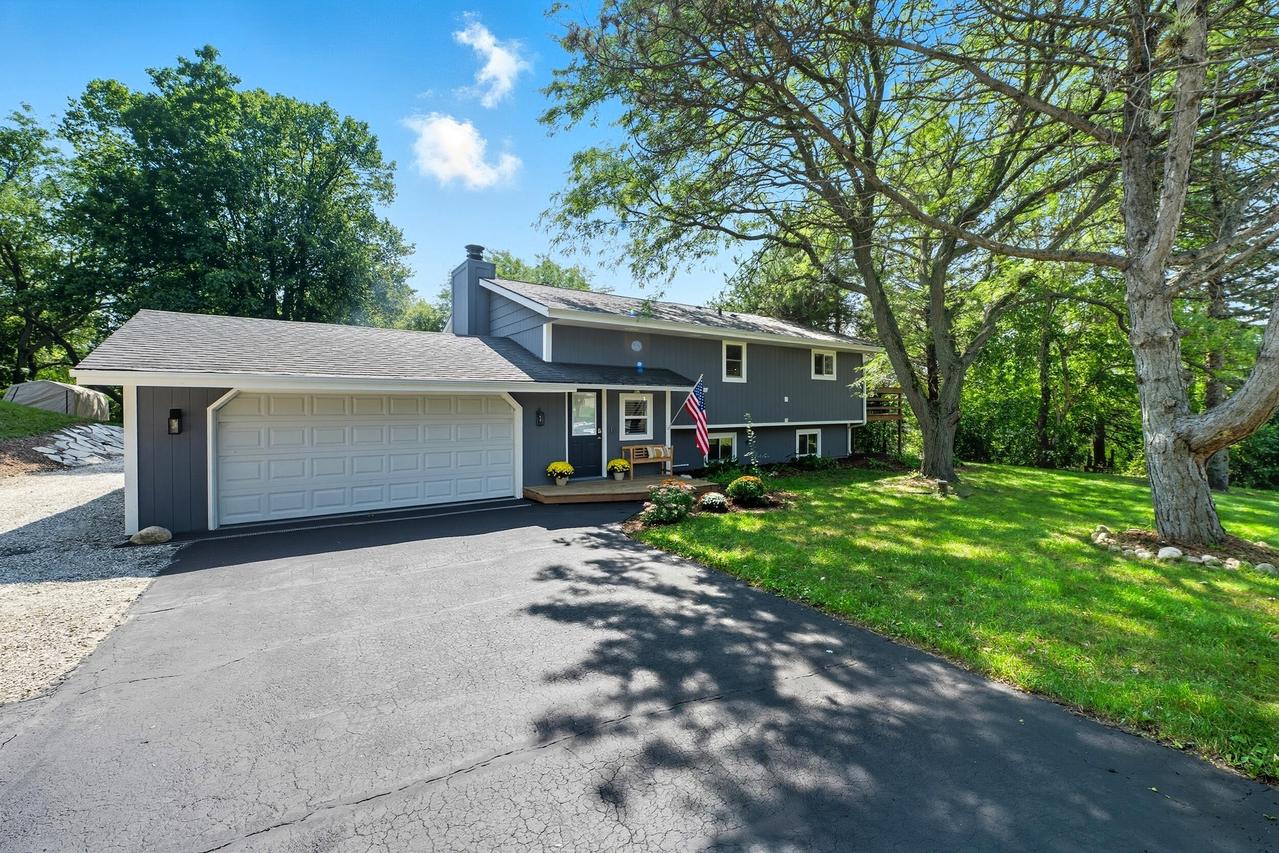 603 Jordan Cir, Richfield, WI 53017