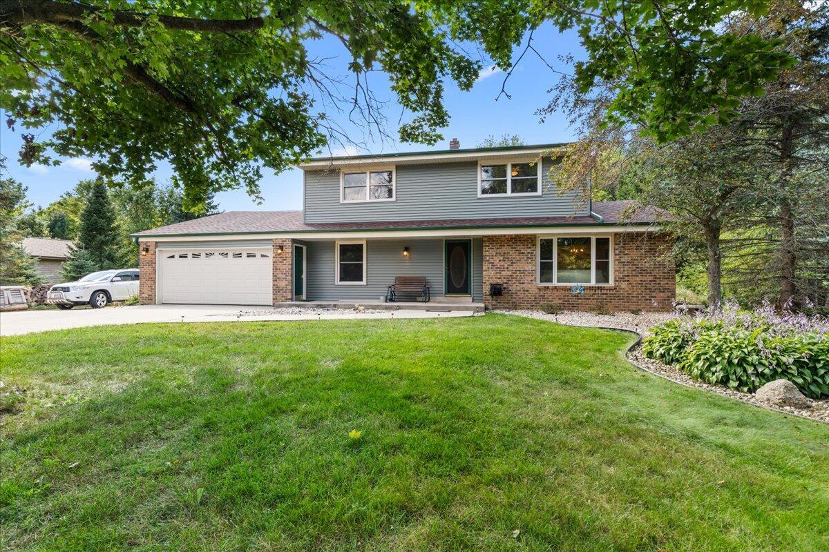 8605 Salisbury Rd, Kewaskum, WI 53040