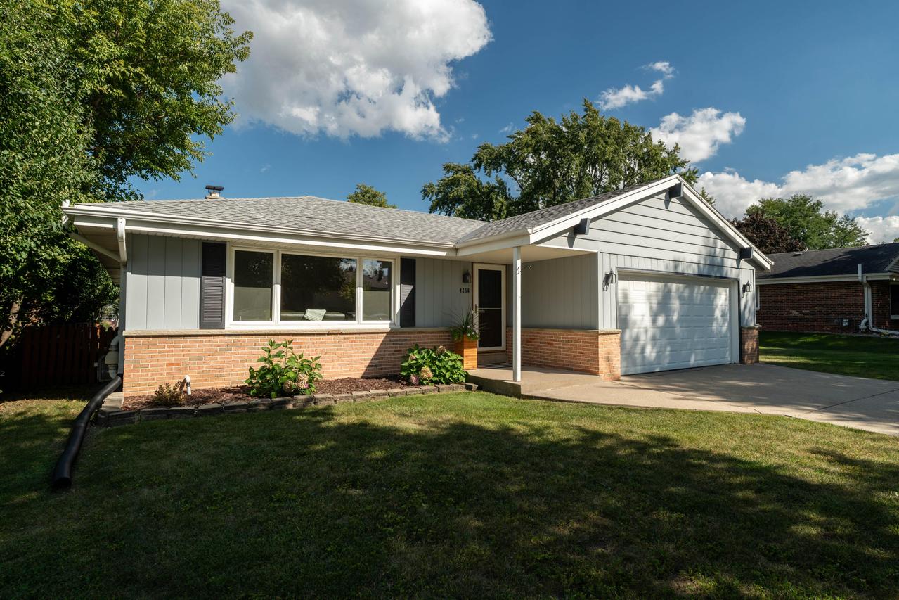 4256 S 79th St, Greenfield, WI 53220