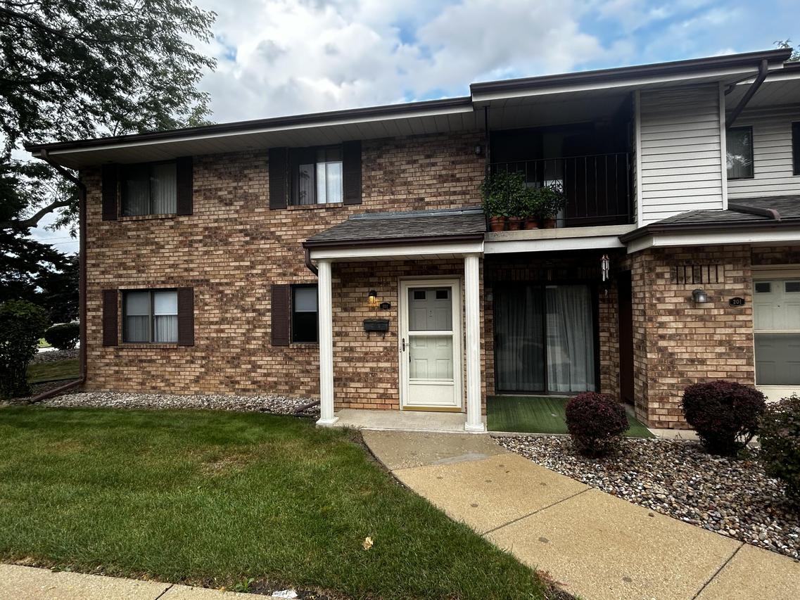 6820 Mariner Dr #101, Mount Pleasant, WI 53406