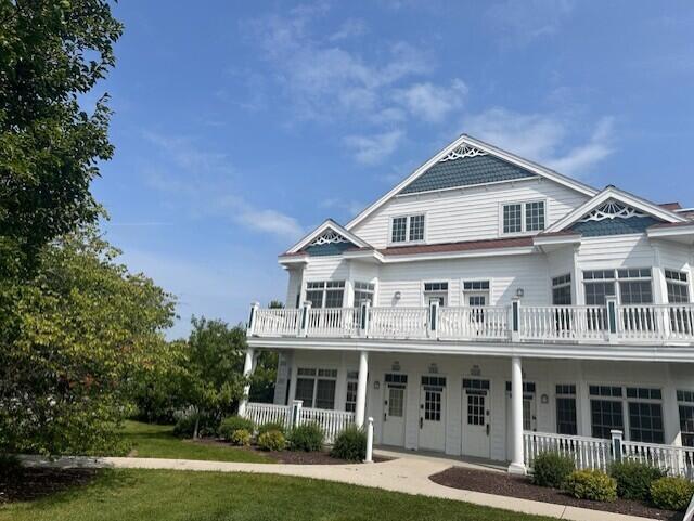 429 Beachfront Ct #757, Sheboygan, WI 53081