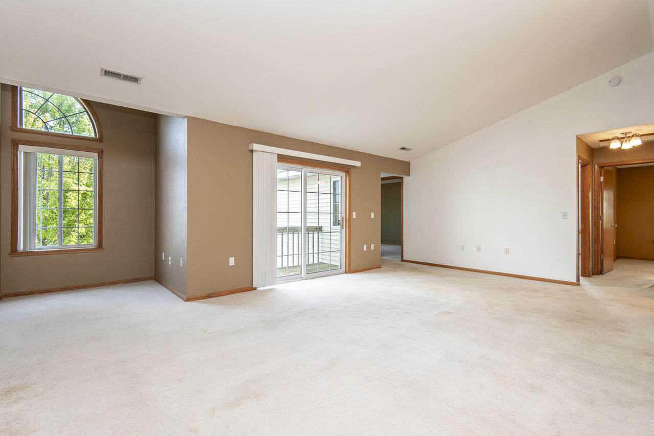 1301 College Ave #5F, South Milwaukee, WI 53172