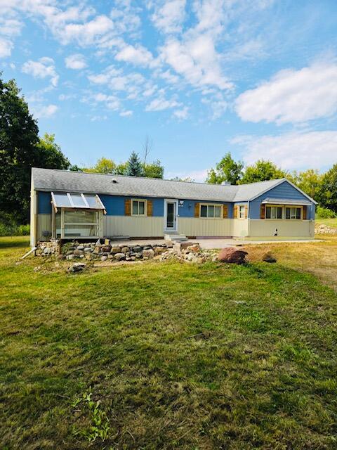 2036 Townhall Rd, Beloit, WI 53511