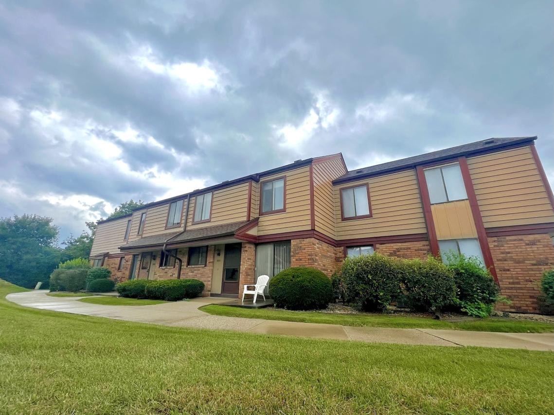 3929 W College Ave, Franklin, WI 53221