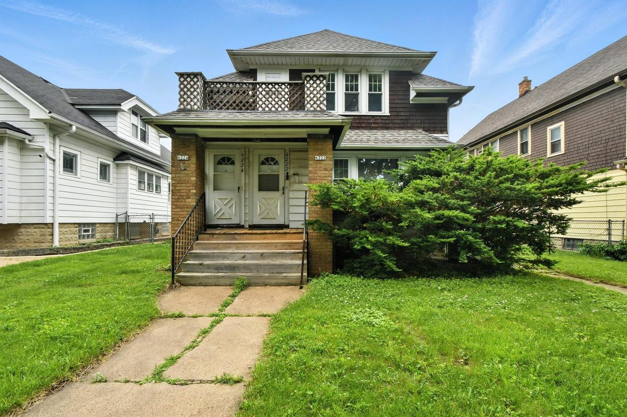 6222 W Locust St #6224, Milwaukee, WI 53210