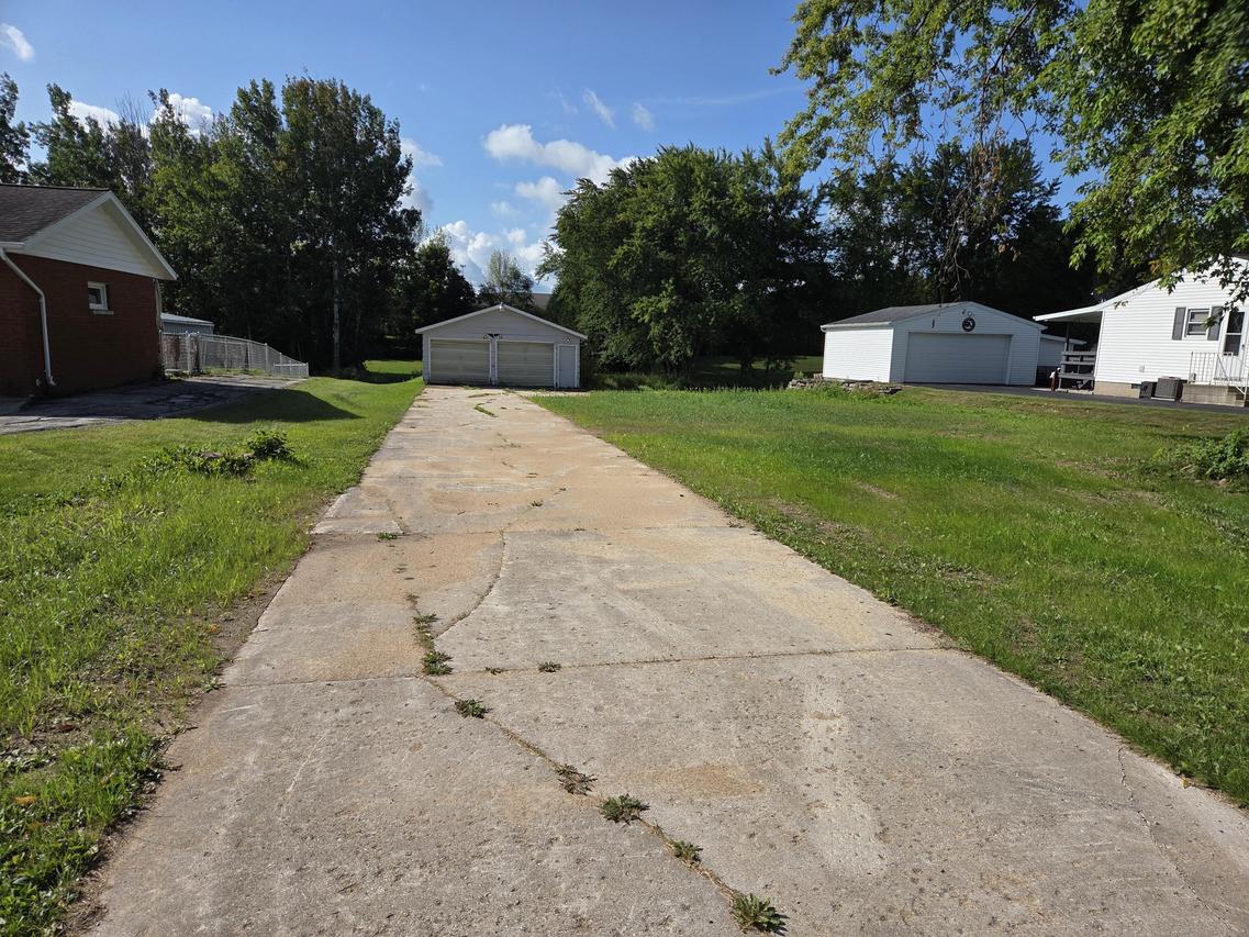420 E Church St, Mishicot, WI 54228