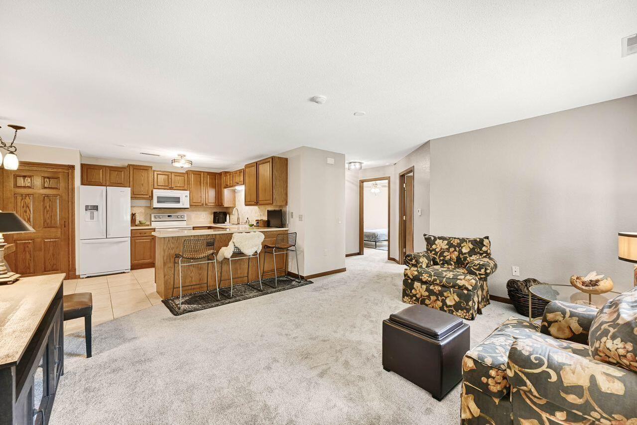 W170S7579 Gregory Dr #H, Muskego, WI 53150