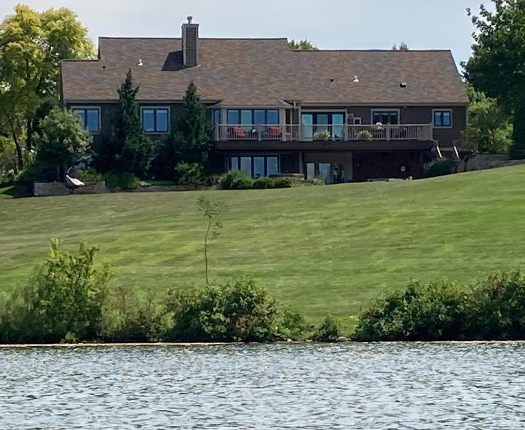 S76W12788 Cambridge Ct, Muskego, WI 53150