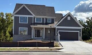 W192N5472 Red Crown Ln, Menomonee Falls, WI 53051