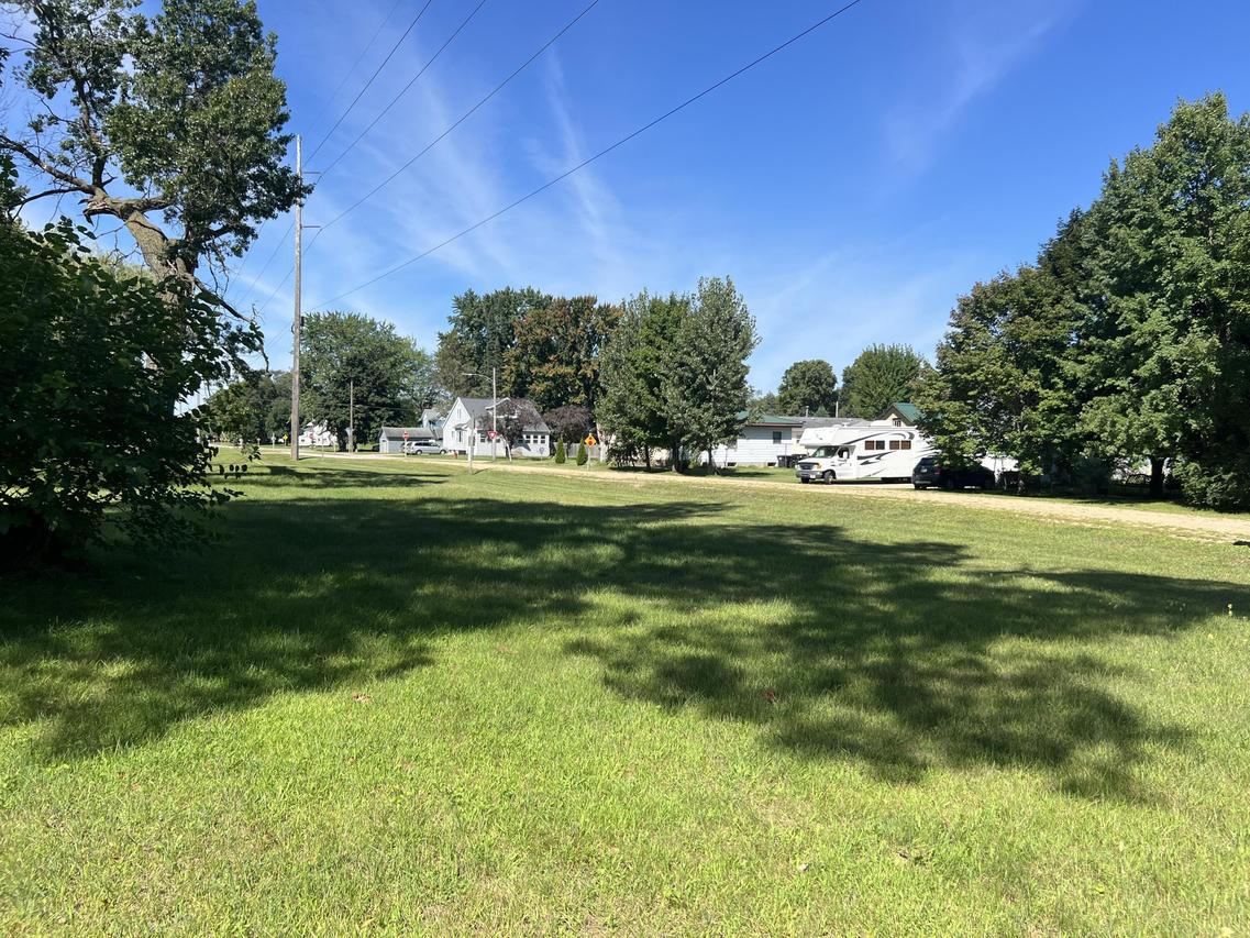 lt1 Lafayette St, Shawano, WI 54166