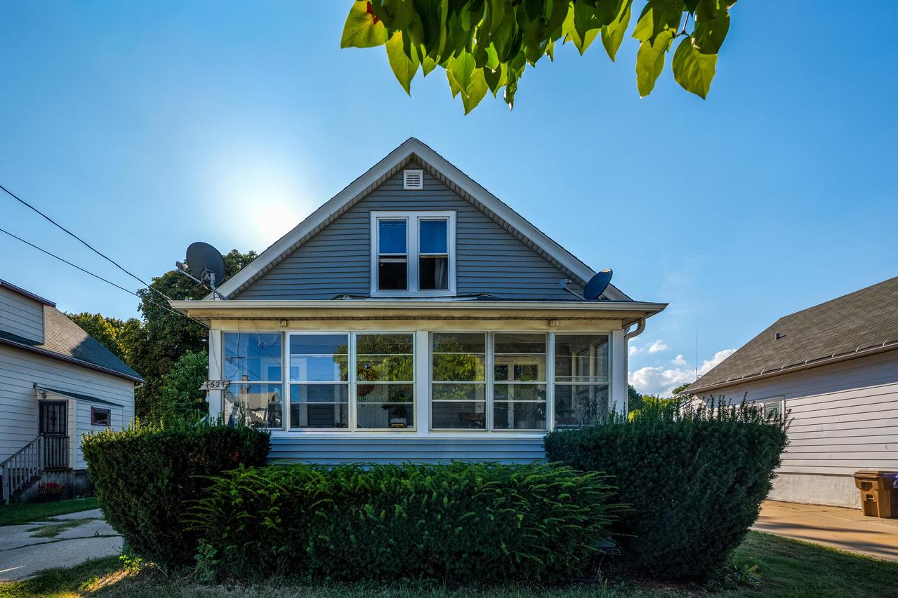 4524 18th Ave., Kenosha, WI 53140
