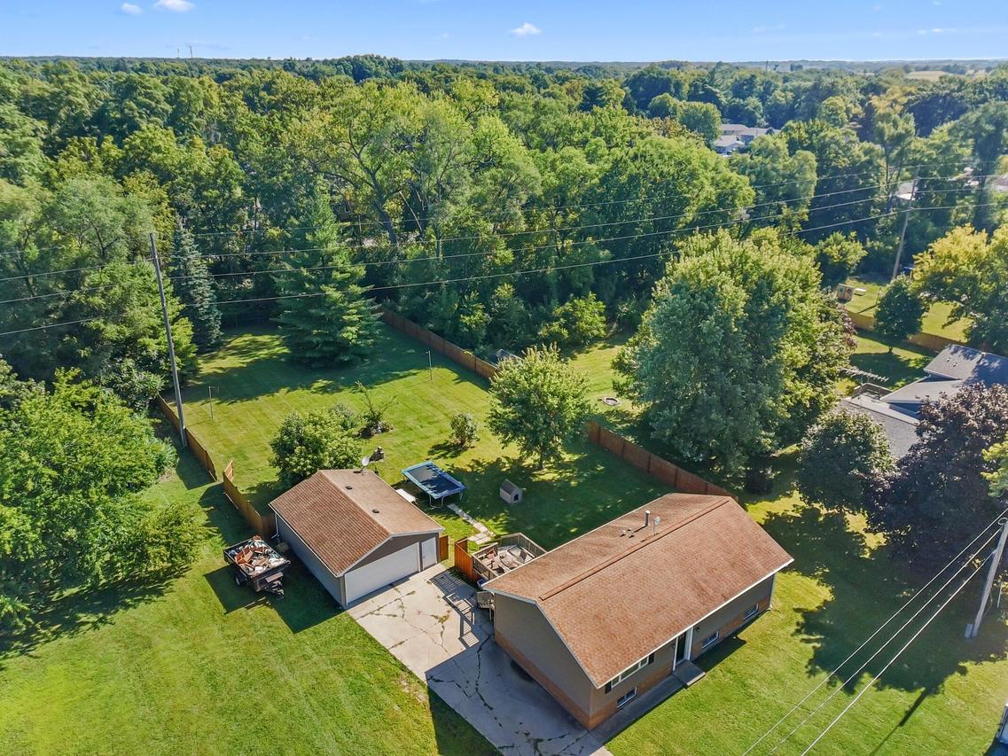 N1120 Spruce Rd, Bloomfield, WI 53128