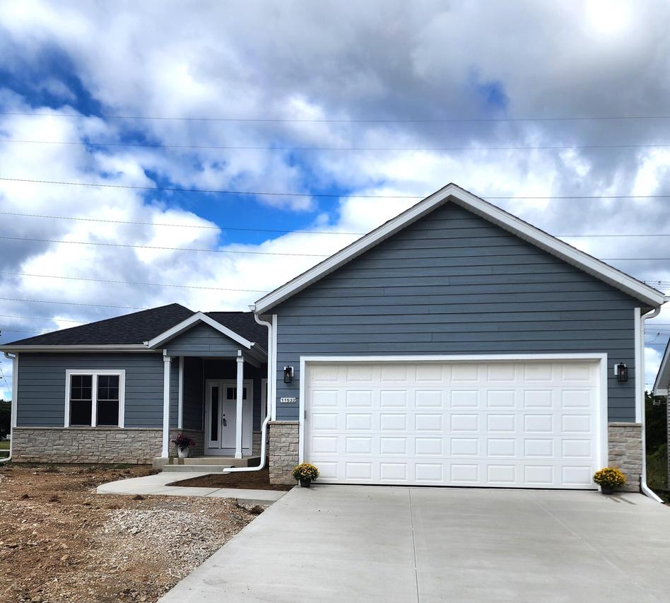 11532 W Tess Creek, Franklin, WI 53132
