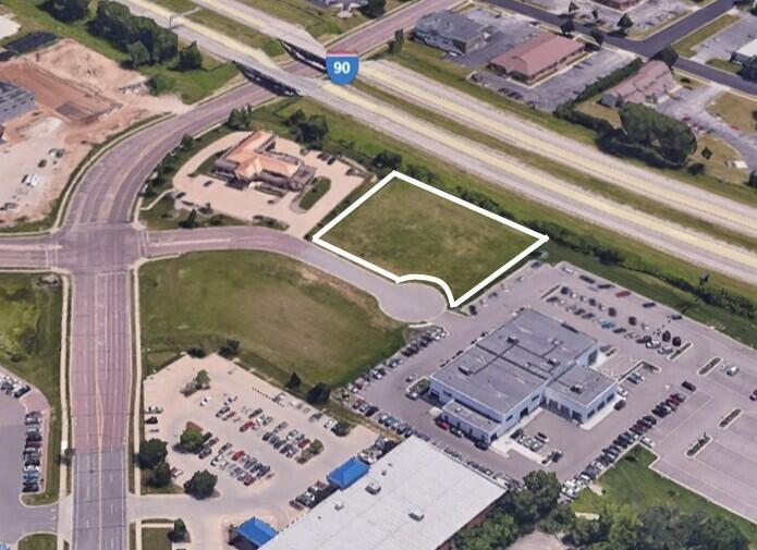 Midwest Dr, Onalaska, WI 54650