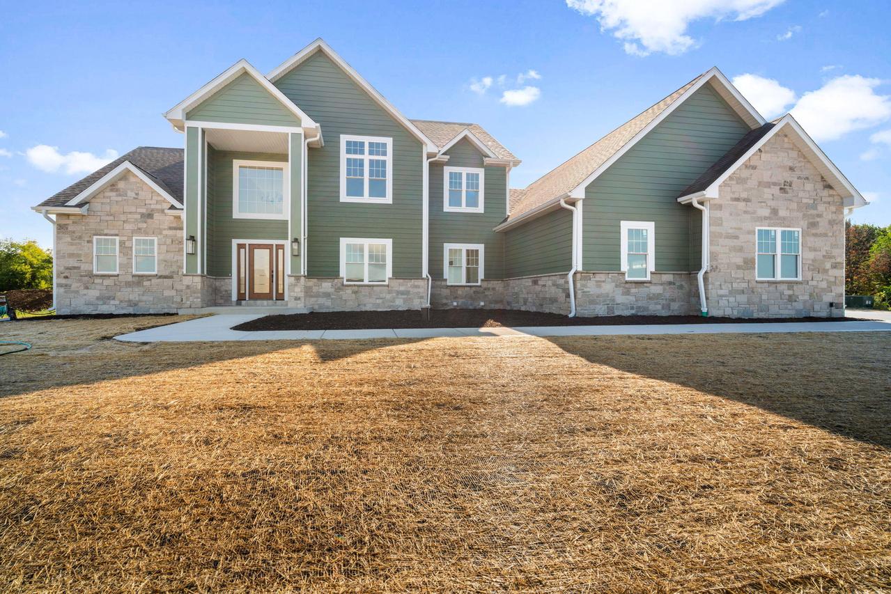 820 Tyler Way, Richfield, WI 53017