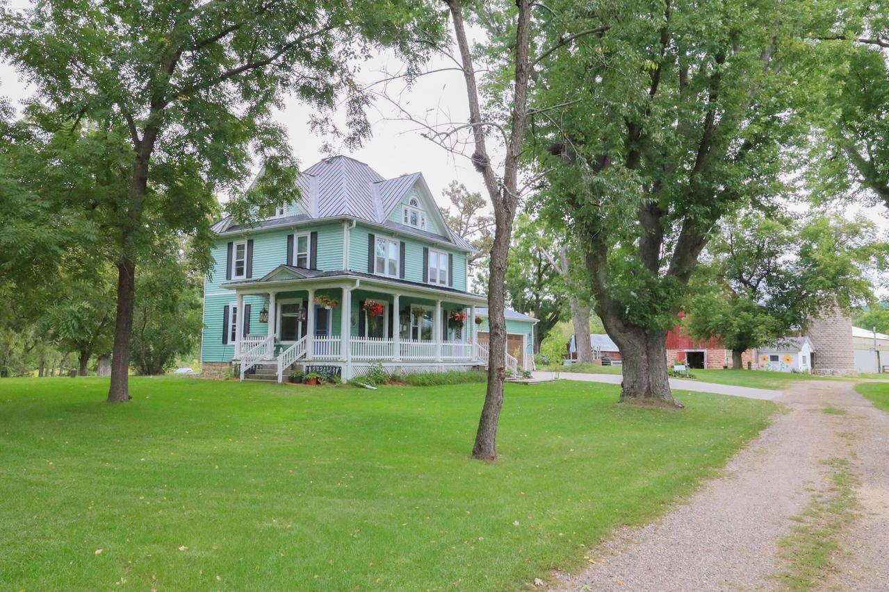 W5381 County Rd., Onalaska, WI 54636