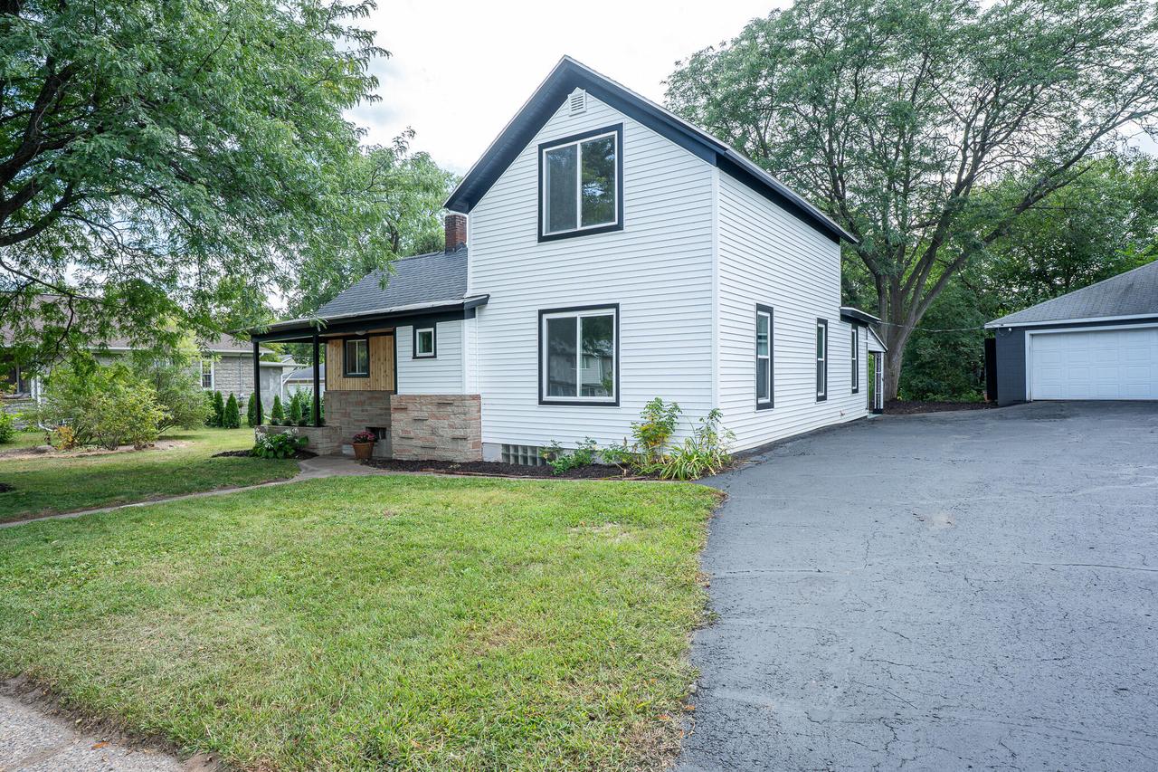 431 4th Ave, Onalaska, WI 54650