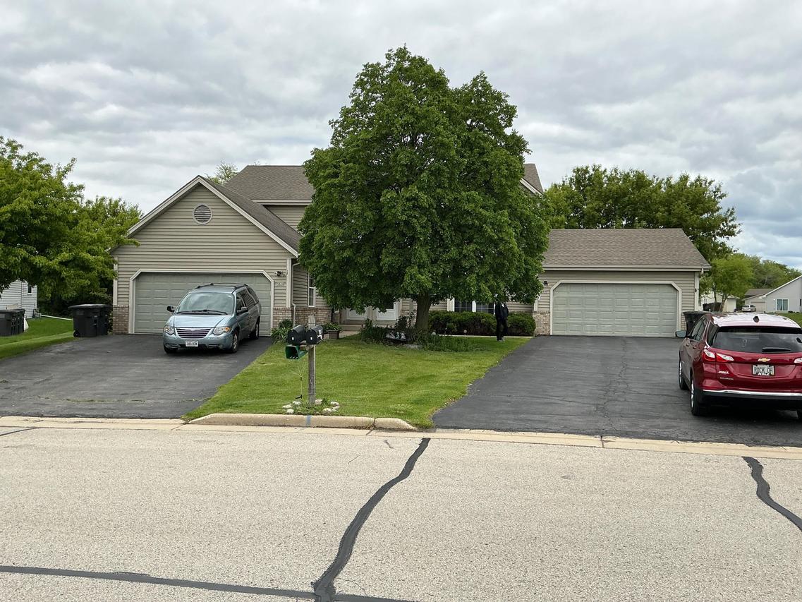 514 N 6th St, Waterford, WI 53185