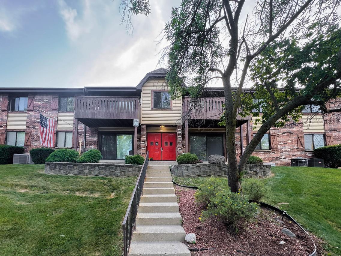7731 N 60th St #G, Milwaukee, WI 53223
