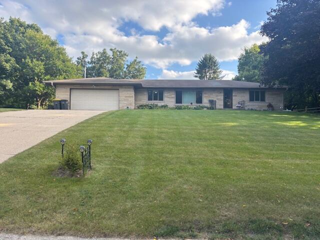 1393 Harris Dr, Waukesha, WI 53186