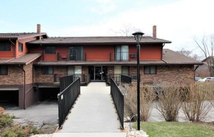 8530 W Waterford Ave #7, Greenfield, WI 53228