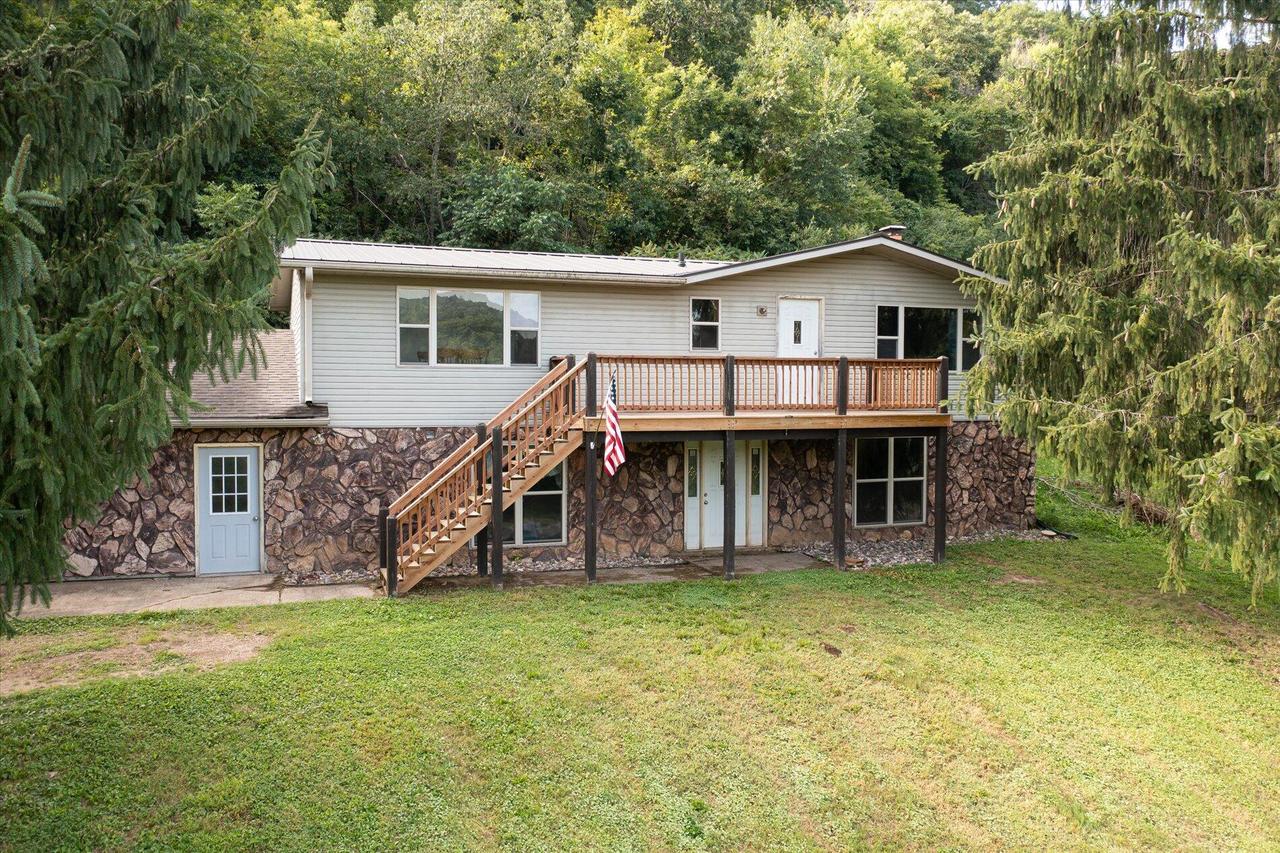 S8199 State Highway 61 -, Kickapoo, WI 54652