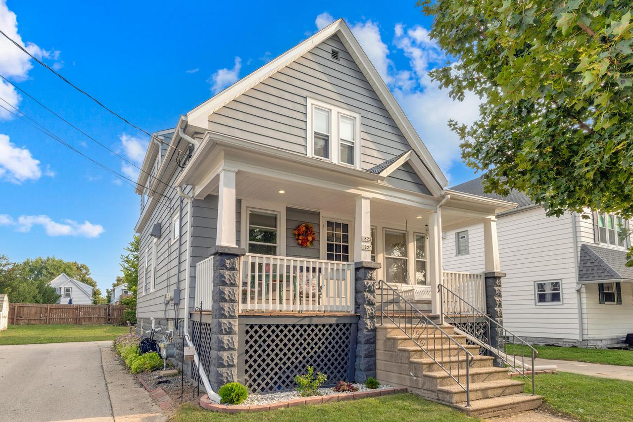 1820 E Cora Ave #1814, Saint Francis, WI 53235