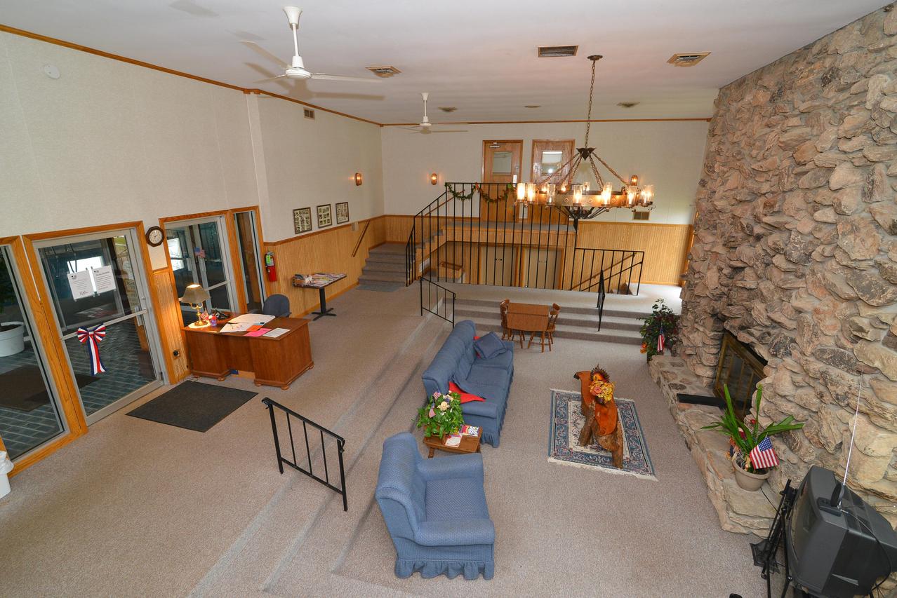 W170N11583 Armada Dr, Germantown, WI 53022