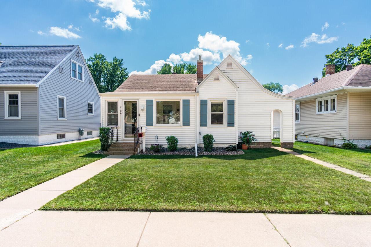 2106 Winnebago St, La Crosse, WI 54601