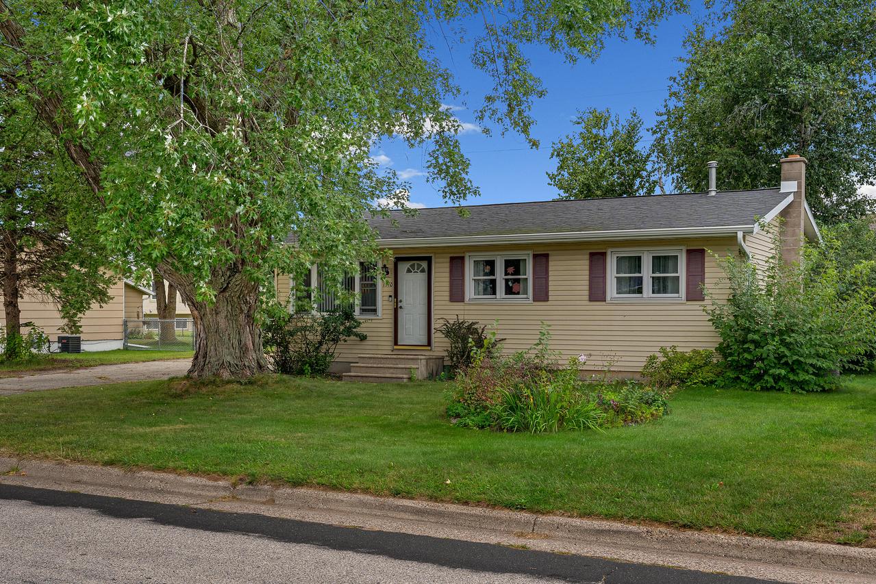 1510 Viking Ave., Holmen, WI 54636