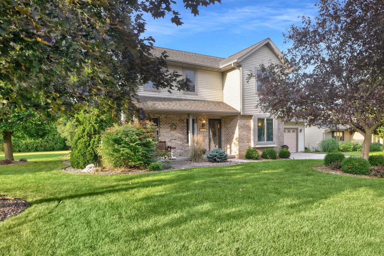 520 Gavin Pkwy, Kewaskum, WI 53040