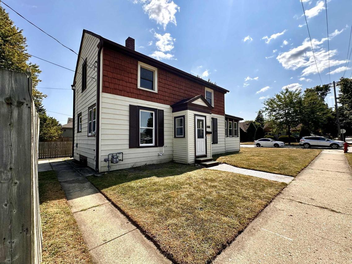 7429 37th Ave, Kenosha, WI 53142
