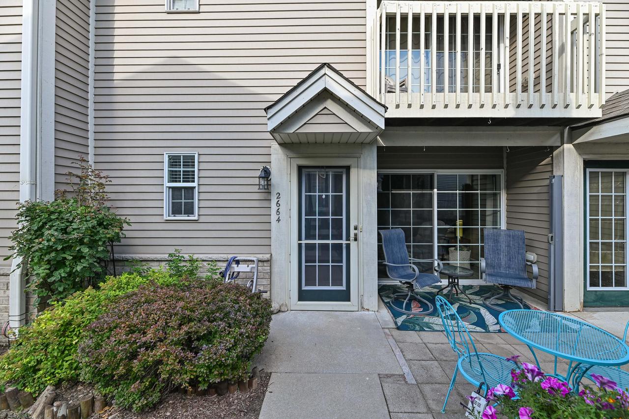 2664 Hidden Dr #42, Saint Francis, WI 53235