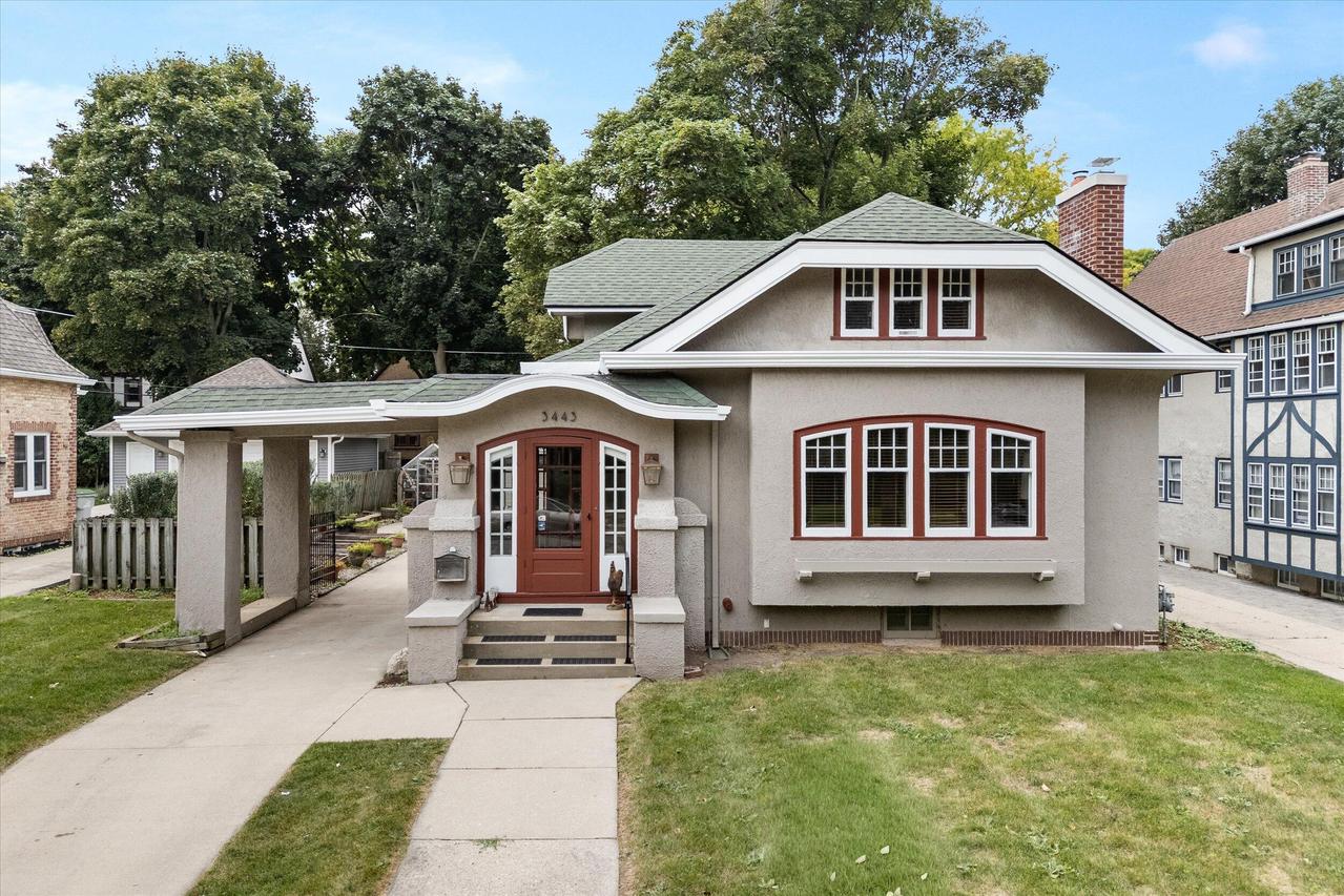 3443 N Maryland Ave, Milwaukee, WI 53211
