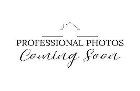1356 Greenhedge Rd #C7, Pewaukee, WI 53072