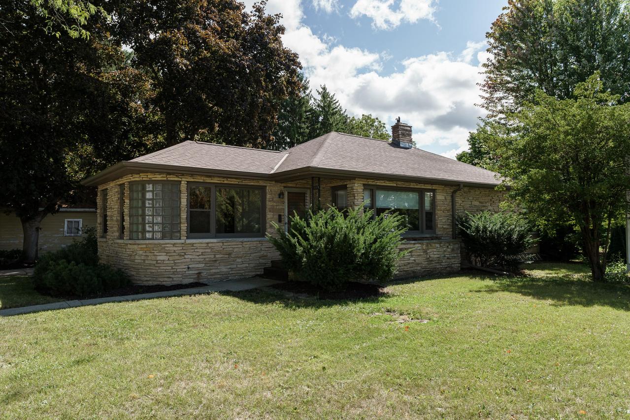 1119 N Fourth St, Watertown, WI 53098