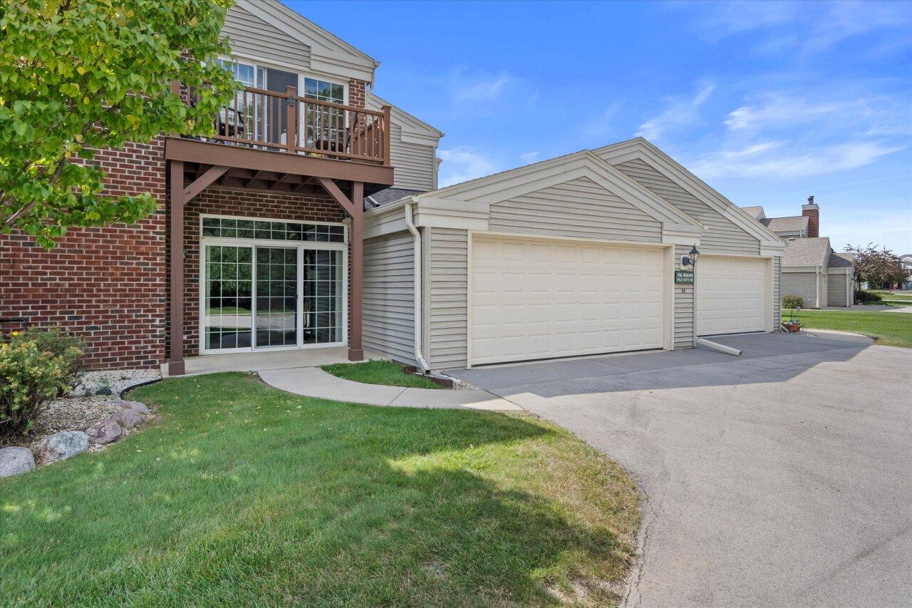 N16W26549 N Wild Oats Dr #25-C, Pewaukee, WI 53072