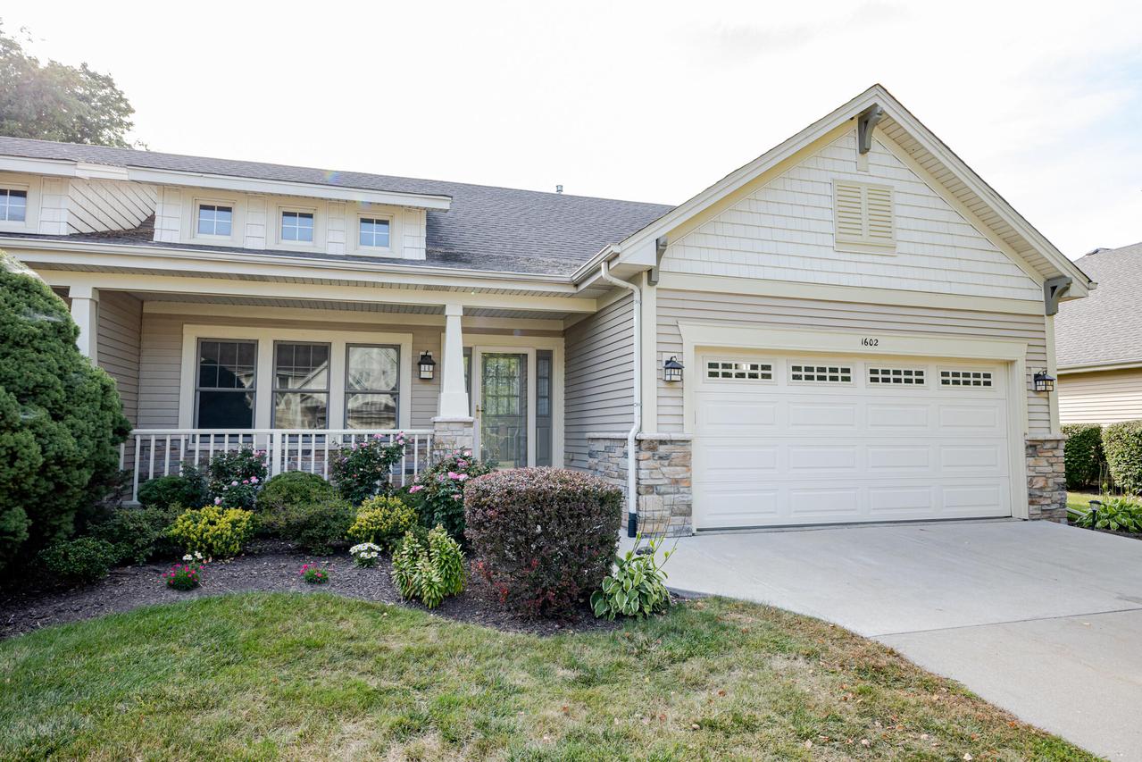 1602 Raintree Ln #15, Mount Pleasant, WI 53406