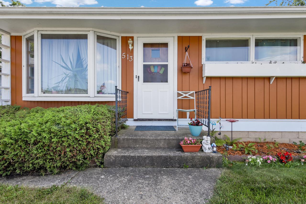 513 Blake Ave, South Milwaukee, WI 53172