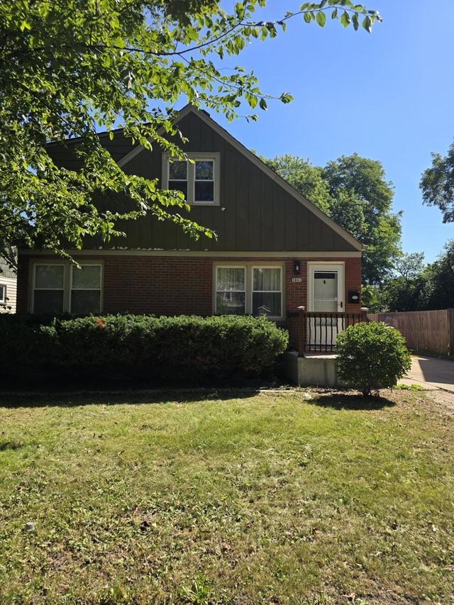 5862 N 37th St, Milwaukee, WI 53209