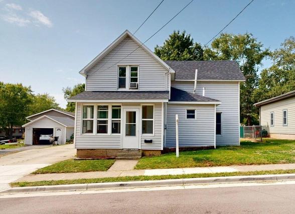 New Homes For Sale This Week That Attend Fort Atkinson Middle School: September 5th to September 11th