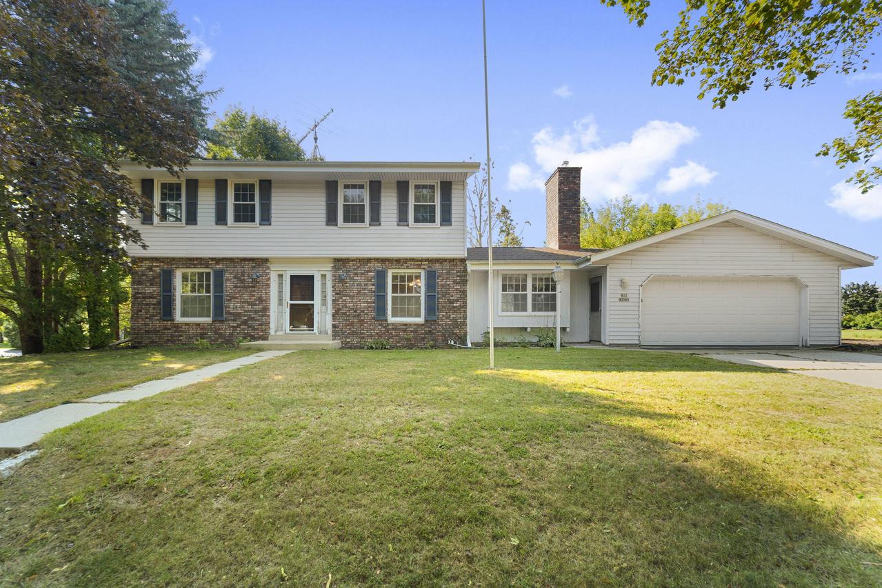 N77W7565 Chestnut St, Cedarburg, WI 53012
