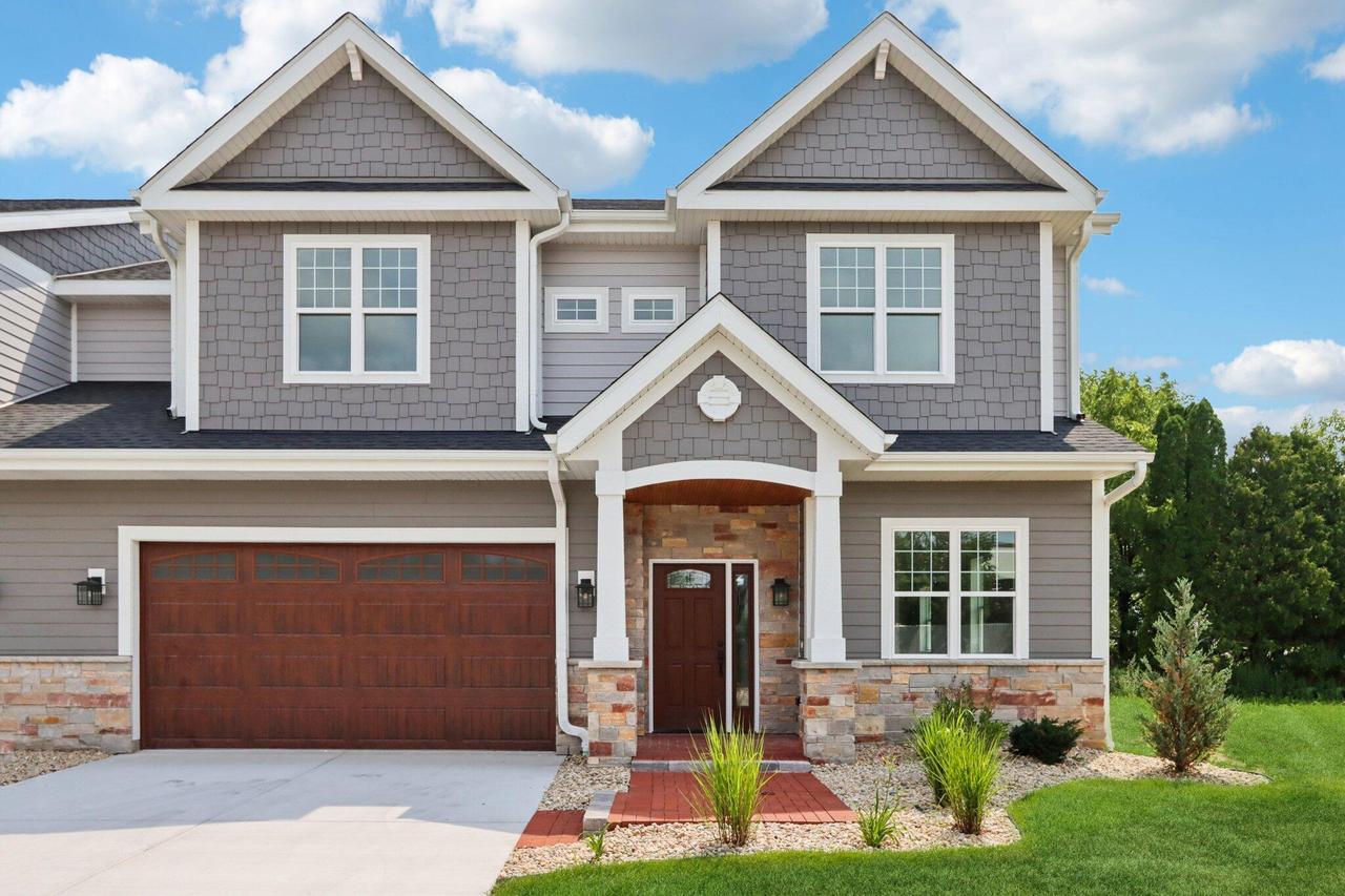 1204 S Main St #14, Lake Mills, WI 53551